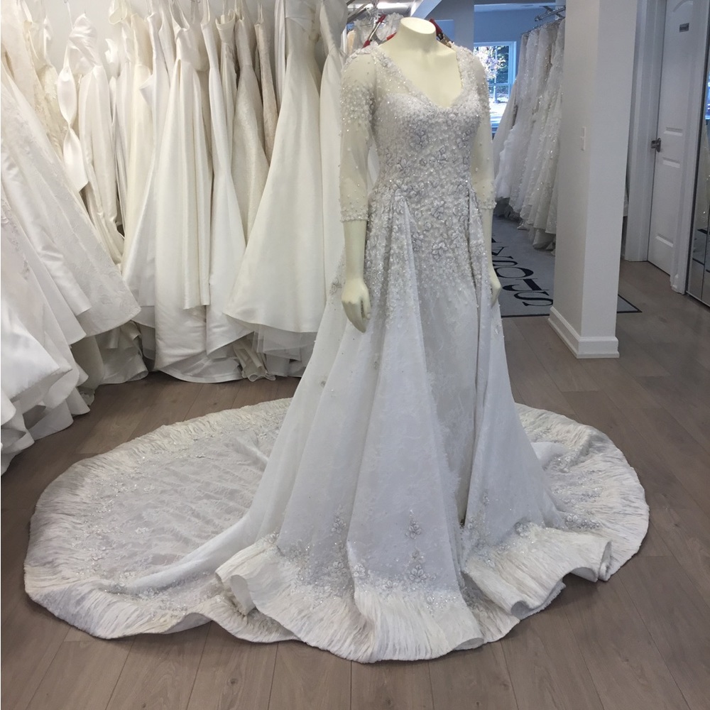 TONY WARD SAMPLE SALE! La Mariee: Moon
